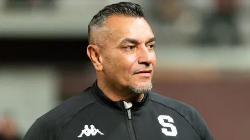 Otra buena noticia para Saprissa: se acerca el refuerzo que José Giacone tanto necesita.
