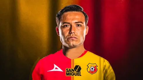 Cubo Torres no se mueve de Herediano