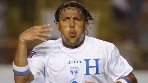 Carlos Pavón, leyenda de Honduras y Real España, recibió respuesta de ex compañero.
