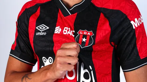 Fuera de Alajuelense: Guimaraes se cansó y tomó una drástica decisión con una promesa del club.
