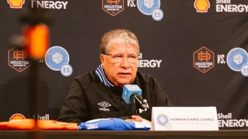 Revés al Bolillo Gómez: legionario de El Salvador se baja de la convocatoria en plena fecha FIFA.
