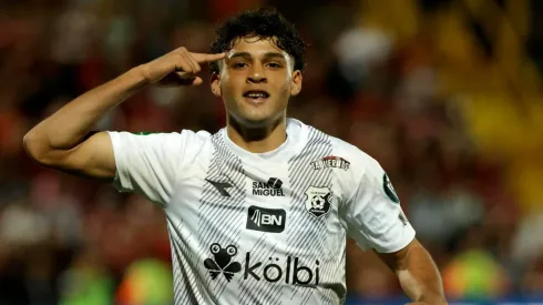 El futbolista tico aún no hizo su debut en la MLS.
