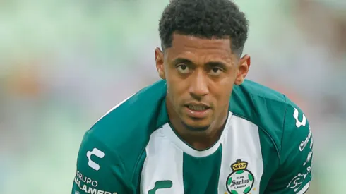 Antony Lozano regresó a las canchas tras su lesión.
