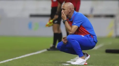 Eduardo Espinel y Olimpia están teniendo serias complicaciones en el Clausura 2025.
