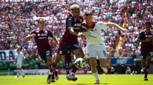 Alajuelense y Saprissa ya calientan la previa.
