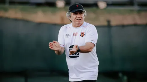 Alajuelense se sorprende: Machillo toma su primera decisión de peso
