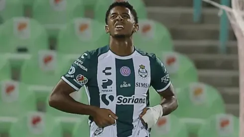 Choco Lozano no ha tenido su mejor torneo con el Santos Laguna de la Liga MX.
