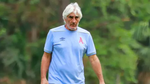 Ernesto Corti lanzó una fuerte crítica al futbol de El Salvador
