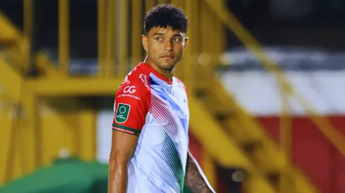 "Se sale del presupuesto": Johan Venegas recibe la sentencia que lo aleja de este equipo.
