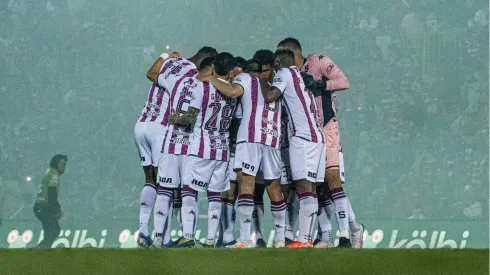 Drástica decisión: Saprissa se deshace de una figura multicampeona que genera polémica.
