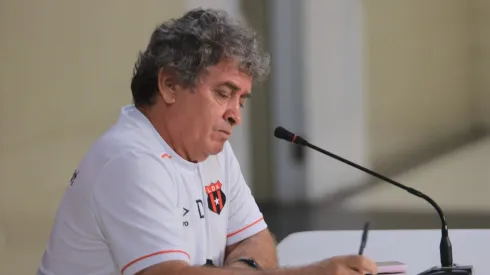 Machillo Ramírez echa a un campeón con Alajuelense