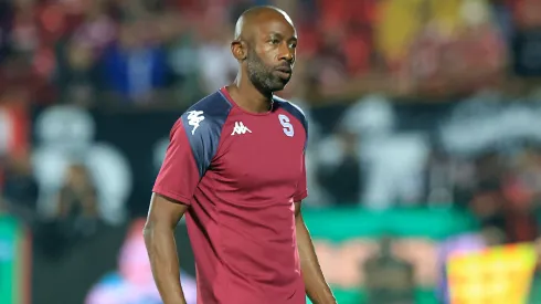 Wanchope no lo puede creer: el refuerzo que pidió para Saprissa llegaría a otro equipo de Costa Rica.
