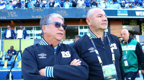 Bolillo Gómez necesitó solo cuatro palabras para indignar a la afición de El Salvador tras el empate con Curazao.

