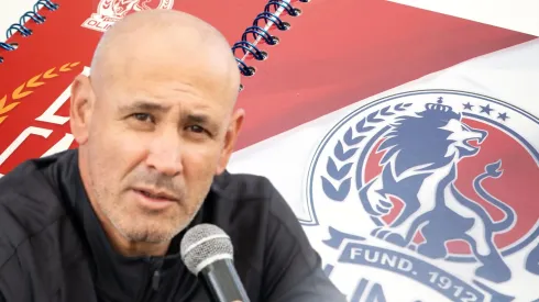 Eduardo Espinel le dejó claro que no cuenta con su fútbol en Olimpia.

