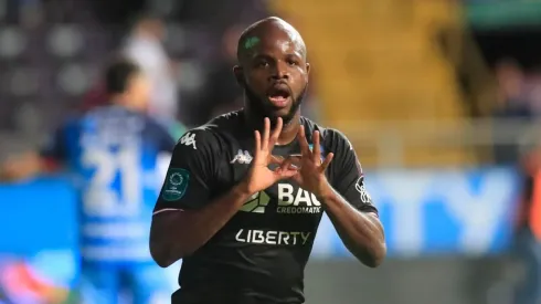 Javon East sorprende a Saprissa