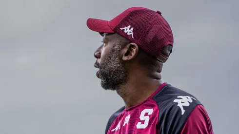 Wanchope recibe lo que tanto esperaba.
