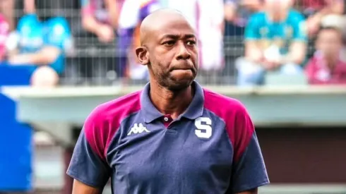Wanchope recibe una pésima noticia.

