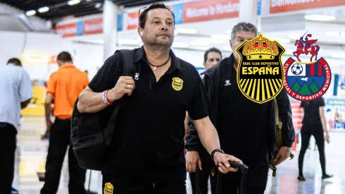 Jeaustin Campos debe tomar una decisión trascendental.
