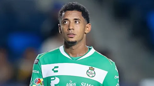 Choco Lozano está en veremos en Santos Laguna.
