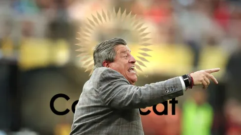 Miguel Herrera golpeado por la Concacaf.
