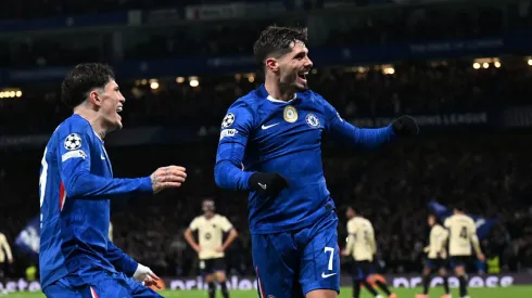 Pedro Neto celebra el gol con el que puso en ventaja a Chelsea.
