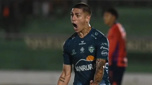 Gol de Juan Apaolaza en el Antigua vs Municipal
