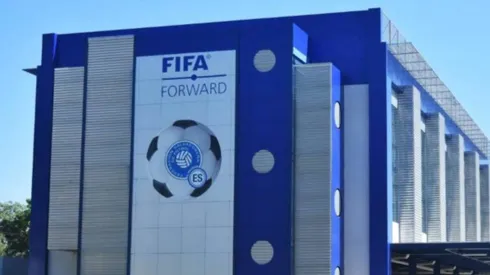 Equipo recibe fuerte castigo