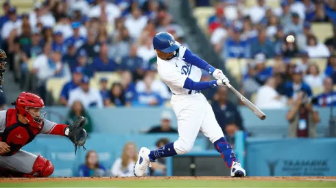 Mookie Betts está encendido y volvió a dar leadoff HR para hacer historia con Dodgers.
