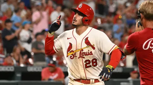 Cardenales estaría en pláticas con Dodgers para un cambio por Nolan Arenado.
