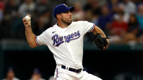 Max Schezer hixo su debut con Rangers este jueves.
