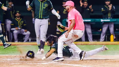 LMB sancionó a cuatro miembros por bando tras trifulca entre Pericos y El Águila.
