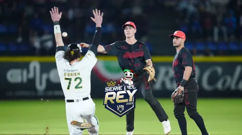 Pericos y Algodoneros disputan el juego 6 de la Serie del Rey este viernes desde el Revolución.
