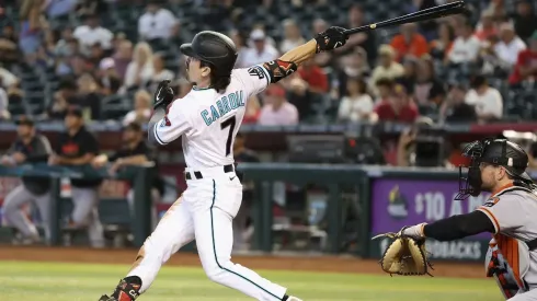 Corbin Carroll está sellando una campaña de novato metiendose en la historia de la MLB.
