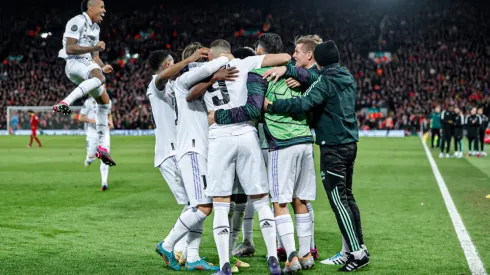 Real Madrid dio el resultado más sorpresivo de los Octavos de Final de la Champions League al golear 5-2 al Liverpool en Anfield.
