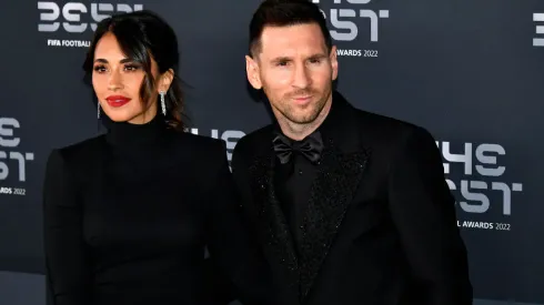 Acompañado de Antonella, Messi recibió el premio The Best
