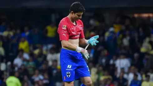 Stefan Medina terminó como portero en el partido del América y Monterrey en la Liga MX. Siendo así su debut como portero. Foto: Imago7
