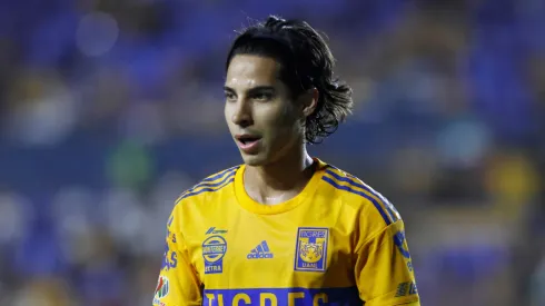 Diego Lainez por fin pudo aparecer en la Liga MX. Foto: Imago7

