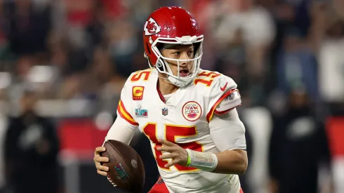 GLENDALE, ARIZONA – FEBRUARY 12: Patrick Mahomes #15 of the Kansas City Chiefs looks to pass against the Philadelphia Eagles during the third quarter in Super Bowl LVII at State Farm Stadium on February 12, 2023 in Glendale, Arizona. (Photo by Christian Petersen/Getty Images)
