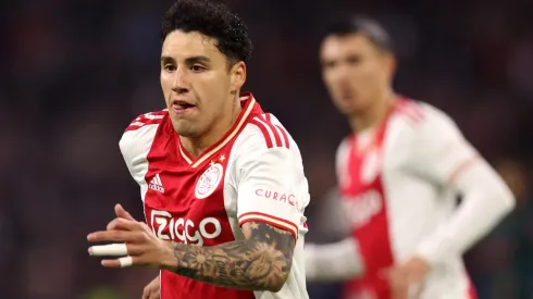 Jorge Sánchez tiene pie y medio fuera del Ajax. | Getty Images
