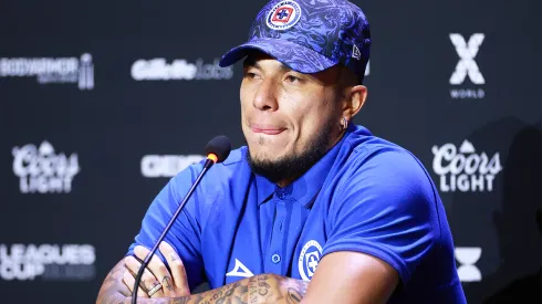 Carlos Salcedo justifica agresiones a aficionados – Getty Images 
