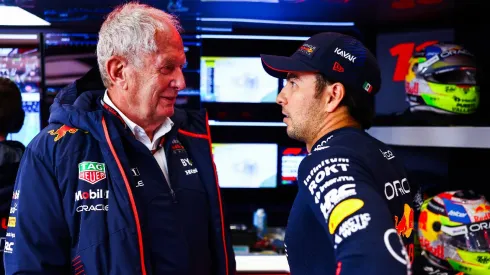 Helmut Marko y Checo Pérez siempre dan de quqé hablar en la F1. | Getty Images
