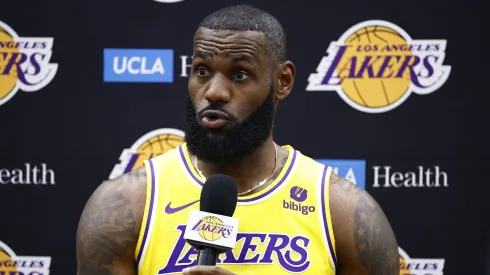 LeBron James es la estrella de Los Angeles Lakers.
