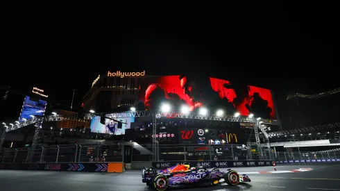 LAS VEGAS, NEVADA – NOVEMBER 16: Max Verstappen of the Netherlands driving the (1) Oracle Red Bull Racing RB19 on track during practice ahead of the F1 Grand Prix of Las Vegas at Las Vegas Strip Circuit on November 16, 2023 in Las Vegas, Nevada. (Photo by Chris Graythen/Getty Images)
