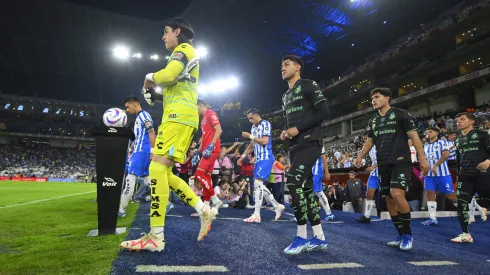 Jugadores de Santos Laguna durante el partido de la jornada 10 del torneo Apertura 2023 de la Liga MX. Foto: Imago7
