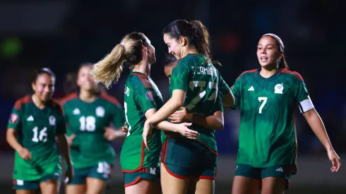 Jugadoras de la Selección de México Femenil celebran su victoria ante Puerto Rico. Foto: Imago7
