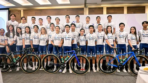Este es el AR Monex Pro Cycling Team 2024

