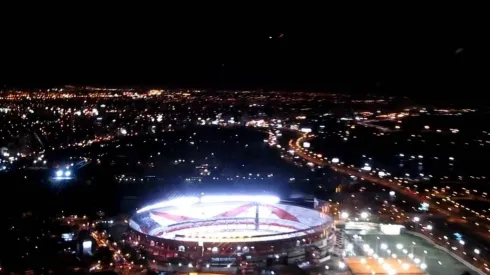 FINALISTAS. Los hinchas de River festejaron la épica remontada en Brasil.
