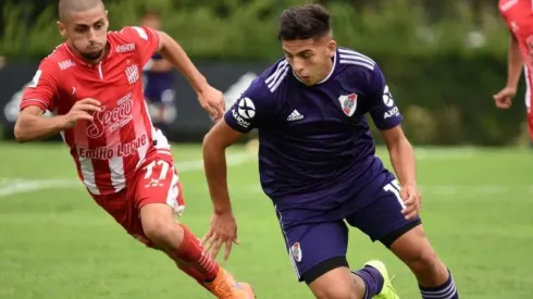 Hernán López Muñoz se perfila para ir al banco de suplentes el próximo domingo. (FOTO: Diego Haliasz – Prensa River)
