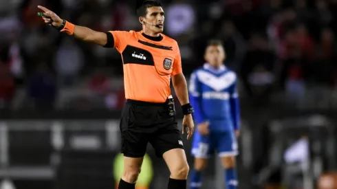 El árbitro ha sido suspendido tanto en Superliga como en Copa Argentina.
