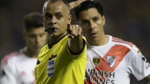 Sampaio, el árbitro que intentó favorecer a Boca.
